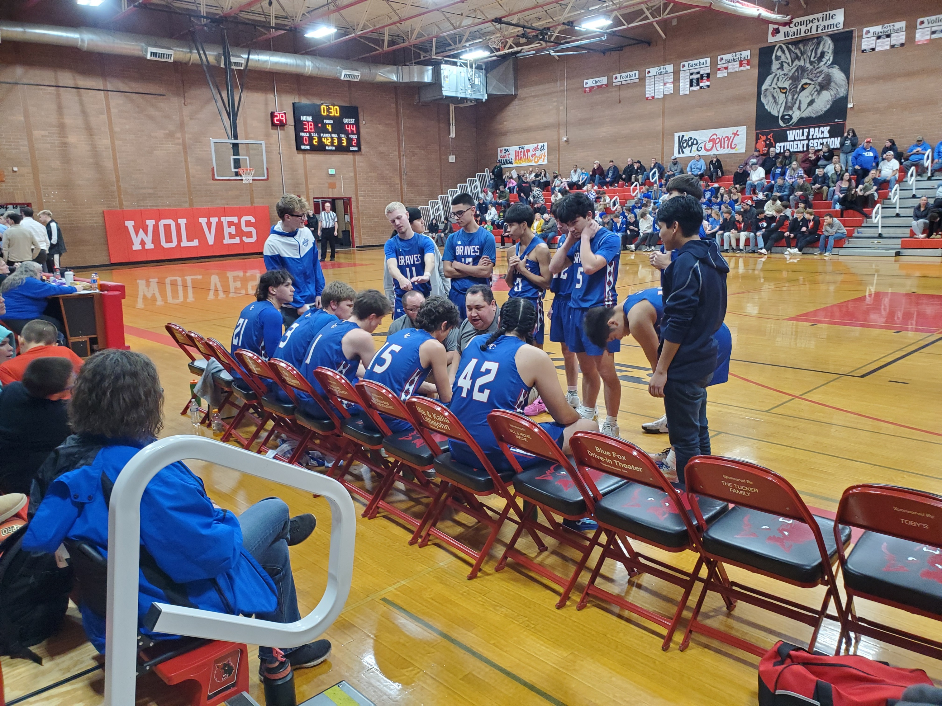 La Conner basketball stars earn all-league honors; Lopez named Coach of the Year