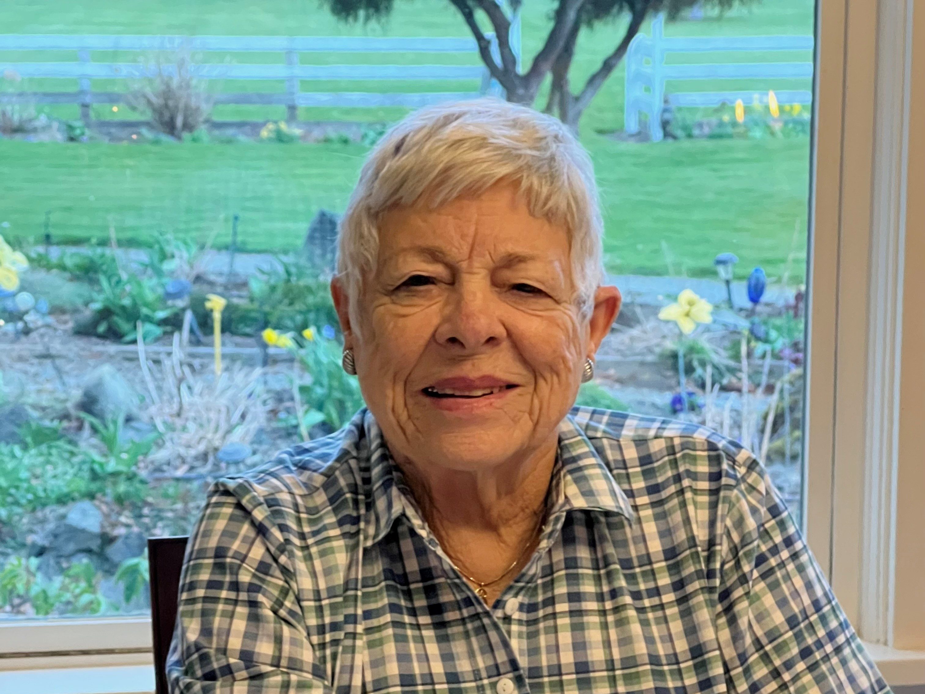 Obituary: Bonnie Hart Warnecke