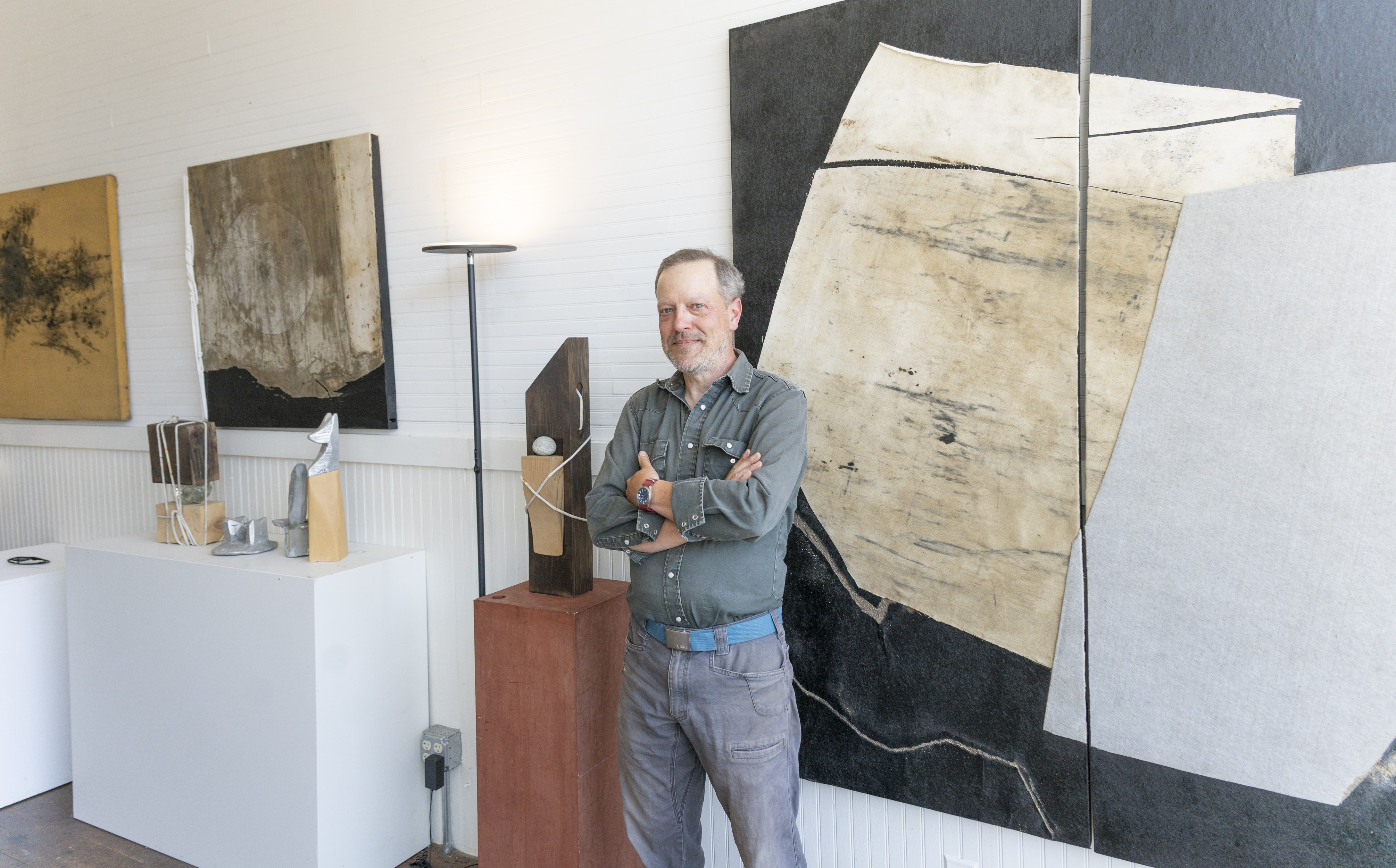 Returning icons and rising voices shine at MoNA’s ‘Stellar Radiance’ auction