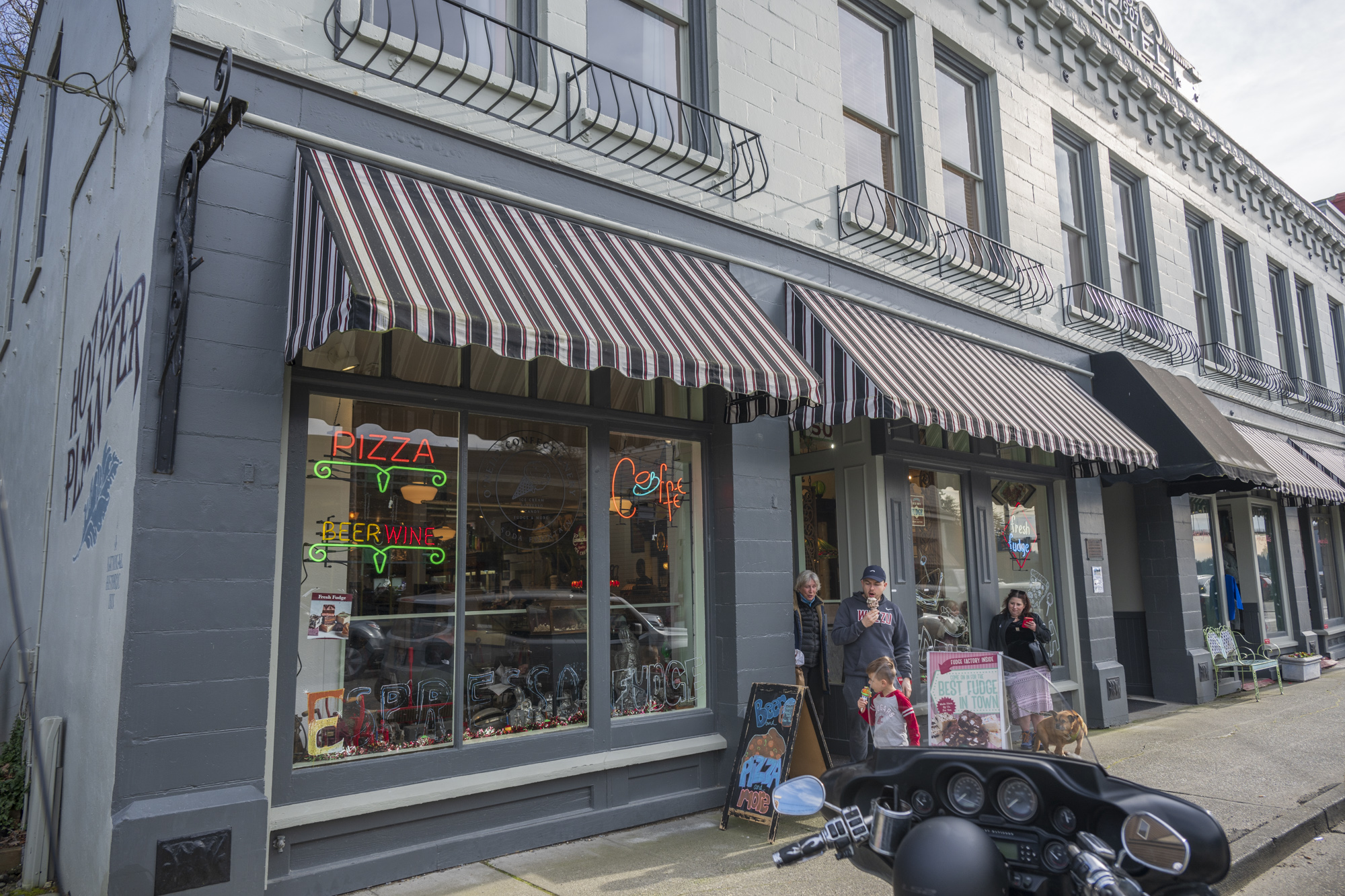 Bingeworthy: La Conner feels like Gilmore country